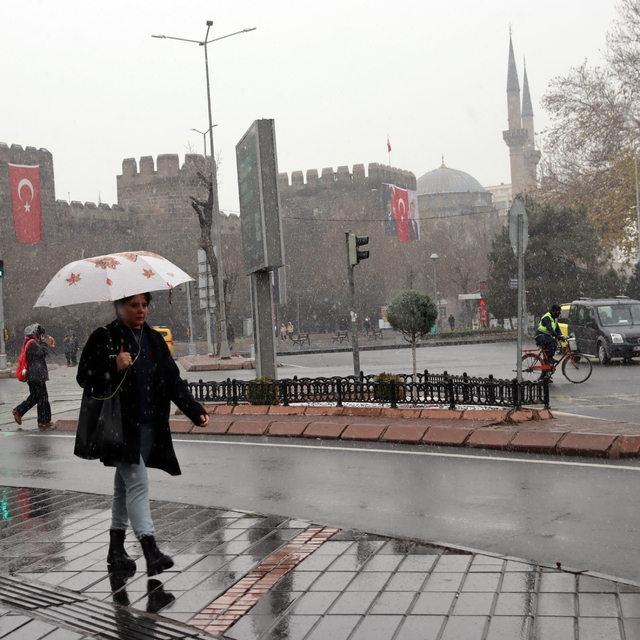 Kayseri'de kar yağışı etkili oldu