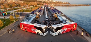 Tekirdağ'da dev yatırım: Yüzlerce araç alındı
Tekirdağ Büyükşehir Belediyesi araç filosunu 423 yeni araçla güçlendirdi