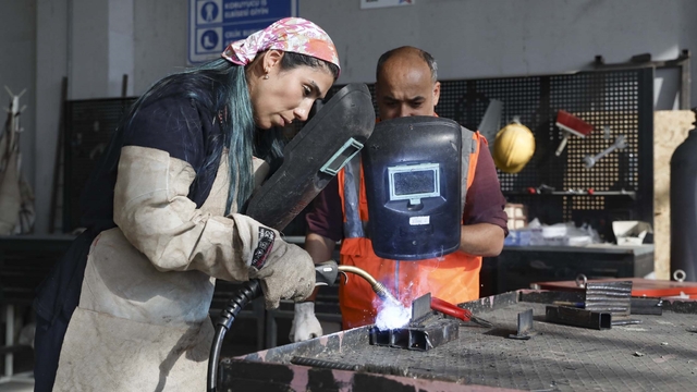 MERCEK'te çelik kaynak ustaları yetişiyor