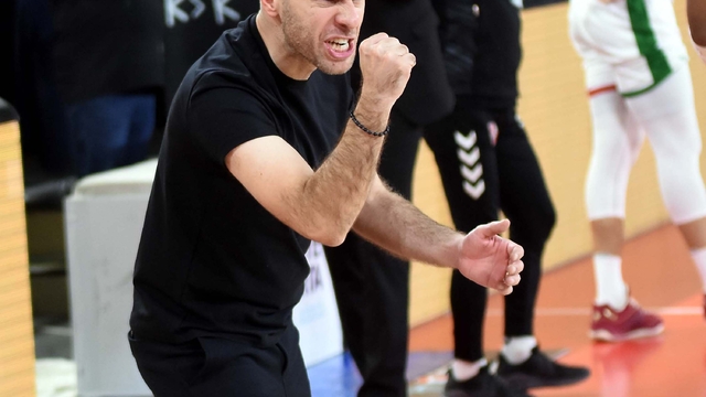 Karşıyaka potada pes etmedi