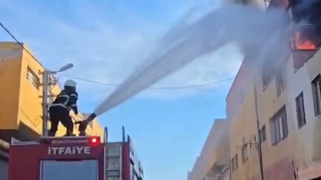 Şanlıurfa'da iş yerinde çıkan yangın söndürüldü