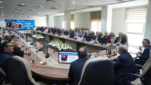 Rektör Prof. Dr. Ahmet Demir senato üyeleriyle bir araya geldi