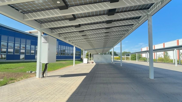 Kırklareli'nde geliştirilen solar panel sistemli yapılar 12 ülkeye satılıyor