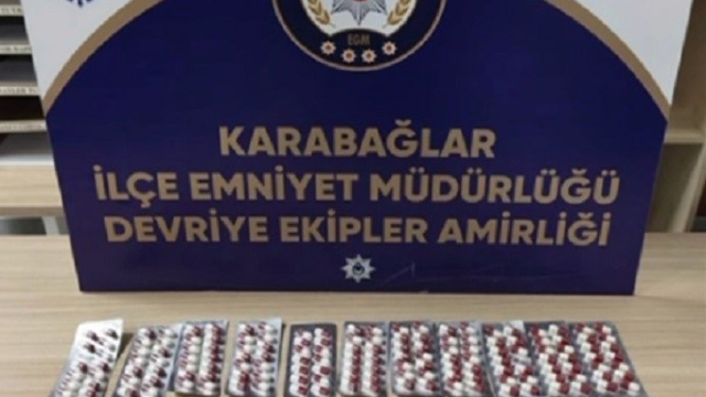 İzmir polisinden şok operasyonlar: Binlerce uyuşturucu hap ele geçirildi, aranan 329 şahıs yakalandı