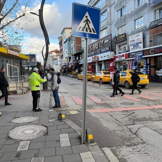 Yayalara uygulamalı trafik eğitimi