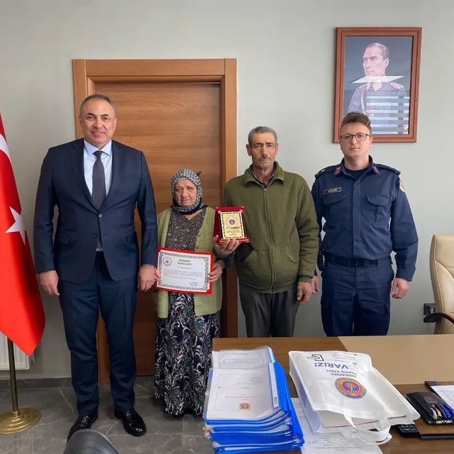 Denizli'de 3 kadın gayrimenkulünü jandarmaya bağışladı