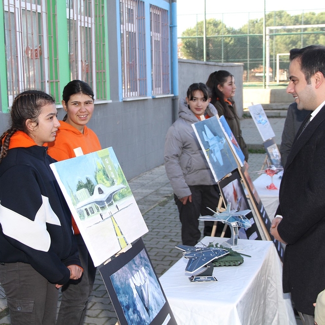 Kula'da Tutum, Yatırım ve Türk Malları Haftası kutlandı