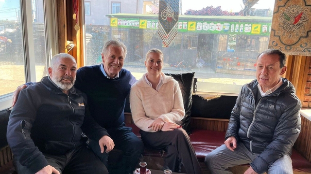 Almanya'nın 10. Cumhurbaşkanı Cristian Wolf İznik'te
İlk durağı İznik Boyalıca Çiloğulları oldu