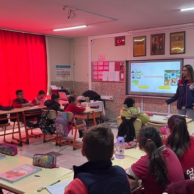 Salavatlı İlkokulu'nda öğrencilere gıda bilinci eğitimi