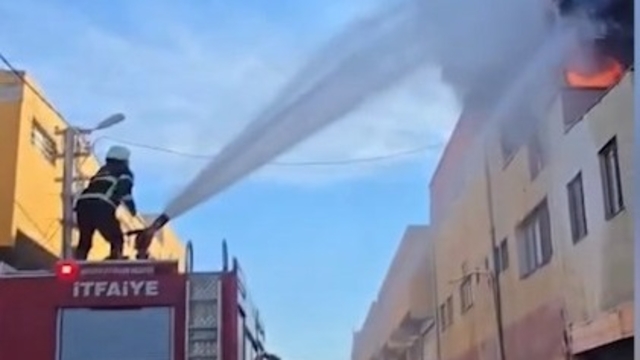 Halı yıkama atölyesinde çıkan yangın söndürüldü