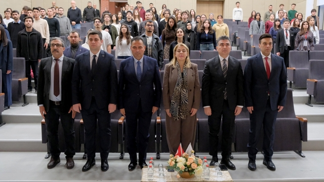 Kırklareli Üniversitesinde "Yargı ile yakın temas" konferansı düzenlendi