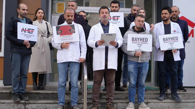 Bayburt'ta aile hekimlerinden ücret kesintilerine ve iş yüküne tepki