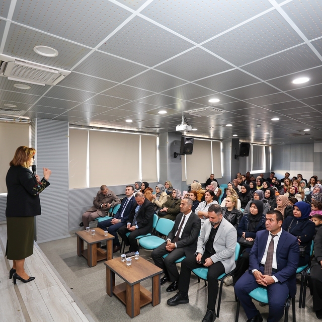 Şahin: "Çocuklarda tek tip başarı doğru değil, onları erken yaşta yetenekle...