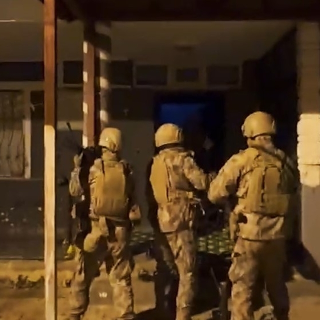 Bitlis merkezli 9 ilde yasa dışı bahis ve dolandırıcılık operasyonu; 46 tut...