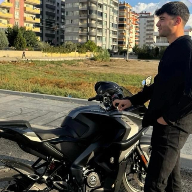 Otomobil ile çarpışan motosikletin sürücüsü öldü