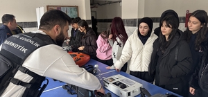 Kahramanmaraş'ta lise öğrencilerine Sahil Güvenlik Komutanlığı tanıtıldı