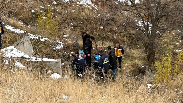 Yozgat'ta motosikletli sürücü şarampole yuvarlandı