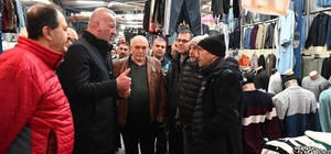 Karacabey'de belediyecilik sahada yapılıyor