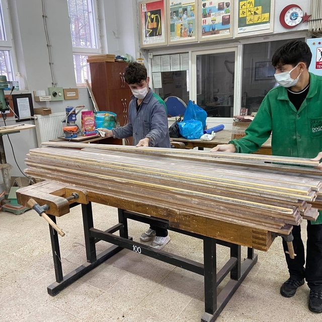 Akdağmadeni Meslek Lisesi hayırda yarışıyor