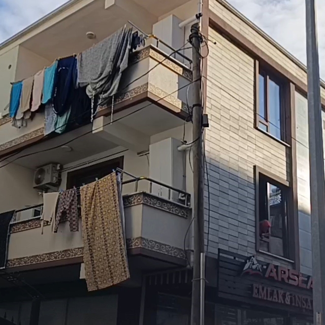 Sakarya'da şüpheli ölüm: 3 çocuk babası 67 yaşındaki adam evinde ölü bulund...