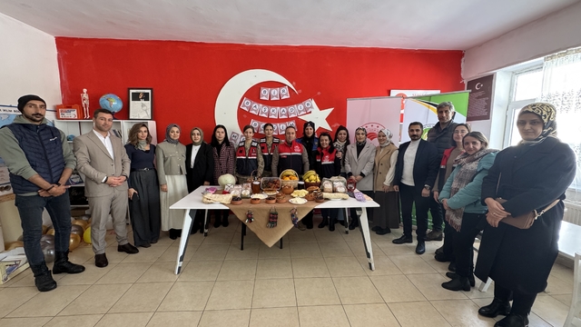 Yüksekova'da Yerli Malı Haftası etkinliği yapıldı