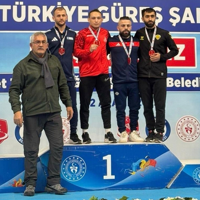 ADÜ'lü güreşçi Türkiye şampiyonu oldu