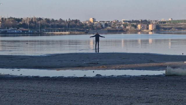 Tekirdağ'da deniz 20 metre çekildi