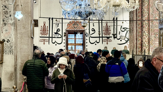 Mevlana, dünyanın farklı ülkelerinden gelen turistleri Konya'da buluşturuyor