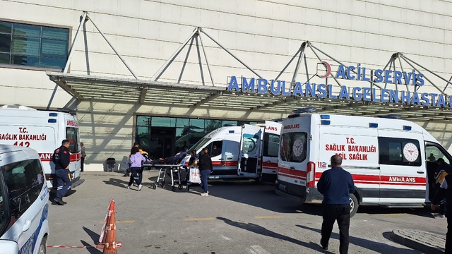 Mersin'de çikolata yedikten sonra rahatsızlanan 10 öğrenciden 7'si taburcu edildi