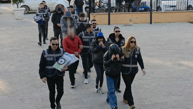 Edirne'de masaj salonlarına fuhuş operasyonunda 5 kişi tutuklandı