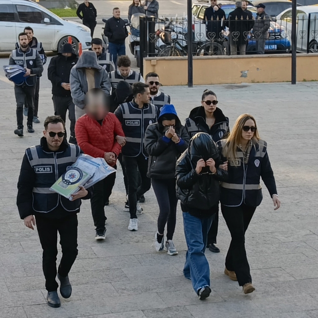 Edirne'de masaj salonlarına fuhuş operasyonunda 5 kişi tutuklandı