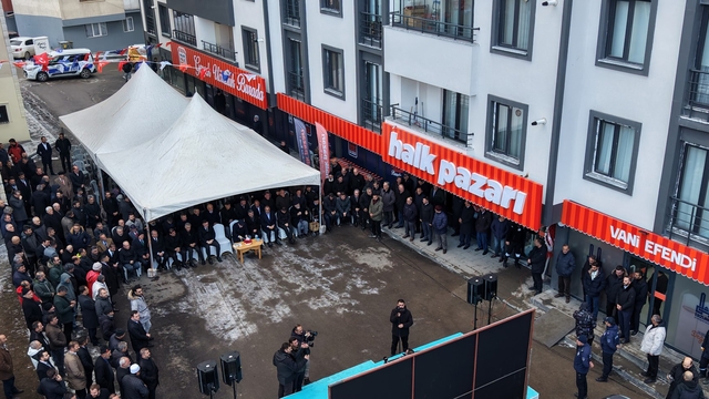 EBB'den yeni bir yatırım daha: Vaniefendi halk pazarı açıldı