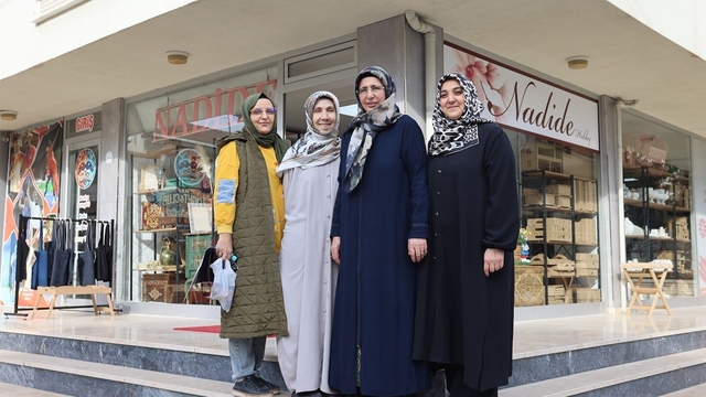 Kursiyer olarak başladıkları yolculukta patron oldular
Körfez'de kadınların "el emeği" dayanışması