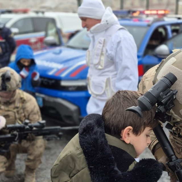 Bayburt'ta jandarmanın kullandığı yerli ekipmanlar ve araçlar öğrencilere t...