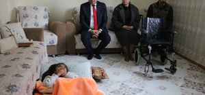 Devlet Bahçeli'den Diyarbakırlı engelli kıza tekerlekli sandalye sürprizi