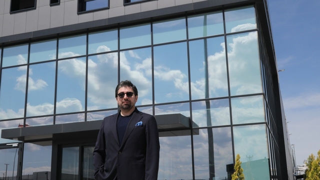 Türkiye'nin fibercement sektörüne önemli yatırım
Meta Endüstri, Pazaryeri OSB'de fibercement üretimi için 2'nci etap yatırımına başladı
Meta Endüstri A.Ş. Yönetim Kurulu Başkanı Mustafa Şahin;
"Önümüzdeki yıllarda kapasitemizi 200 bin metreküp seviyesine çıkarmayı hedefliyoruz"