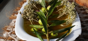 Oleolog Dr. Kıvrak: "Erken ve olgun hasat zeytinyağları farklı içeriklere sahiptir"