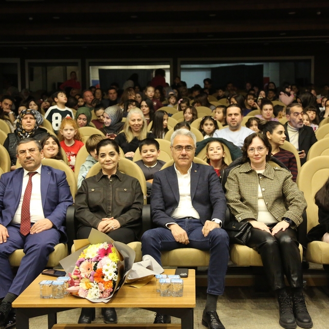 "Ormandaki Hazine" yoğun ilgi gördü
TOBB Sivas Kadın Girişimciler Kurulu ta...