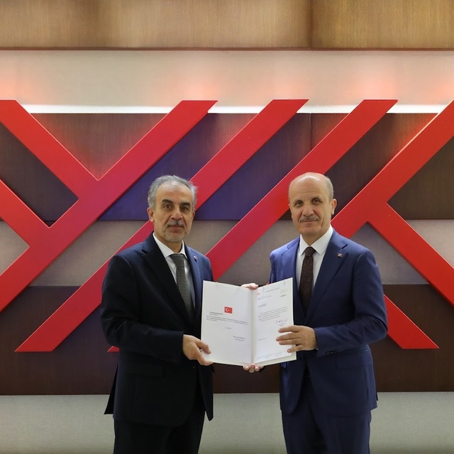 Ege Üniversitesi Rektörü Prof. Dr. Musa Alcı mazbatasını aldı