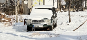 Van ve Bitlis'te 70 yerleşim yerinin yolu kardan kapandı
