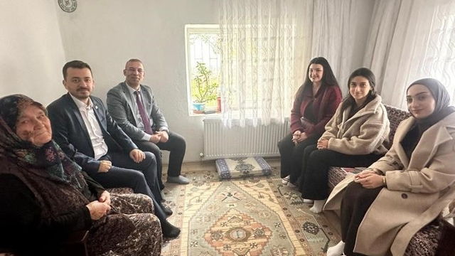 "İnsana Değer" projesi kapsamında Gölpazarı'nda aileler ile bir araya gelindi