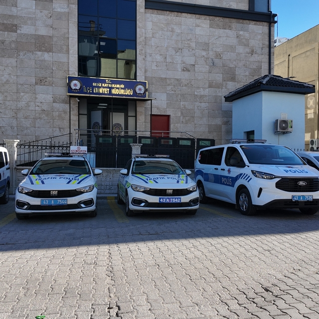 Gediz emniyetinde 4 yeni araç hizmete alındı