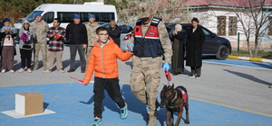 Van'da jandarma ekiplerinden özel gereksinimli bireyler için etkinlik