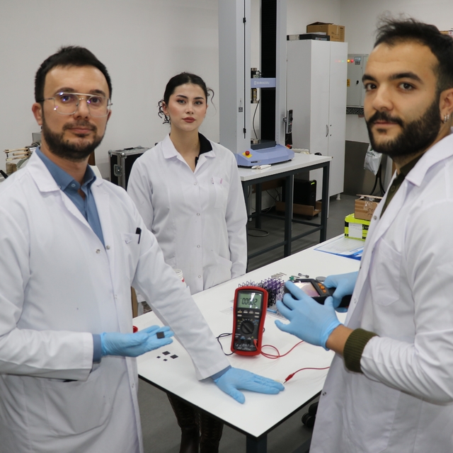 Matrix filminden esinlenip vücuttaki atık ısıyı elektriğe dönüştürdüler