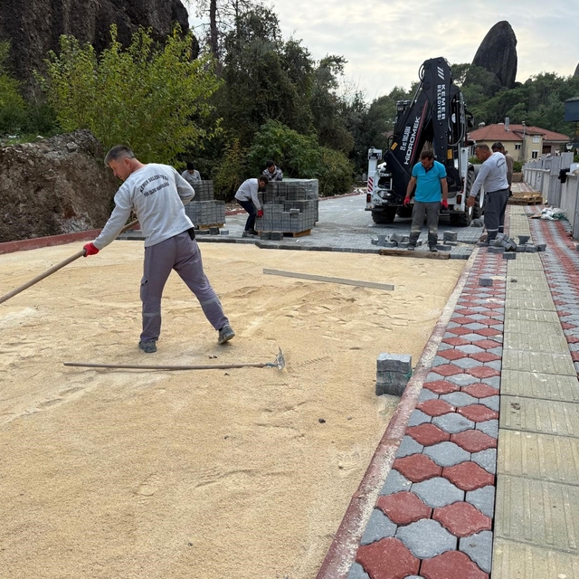 Kemer Kuzdere'de iki sokak arasındaki altyapı çalışmaları tamamlandı