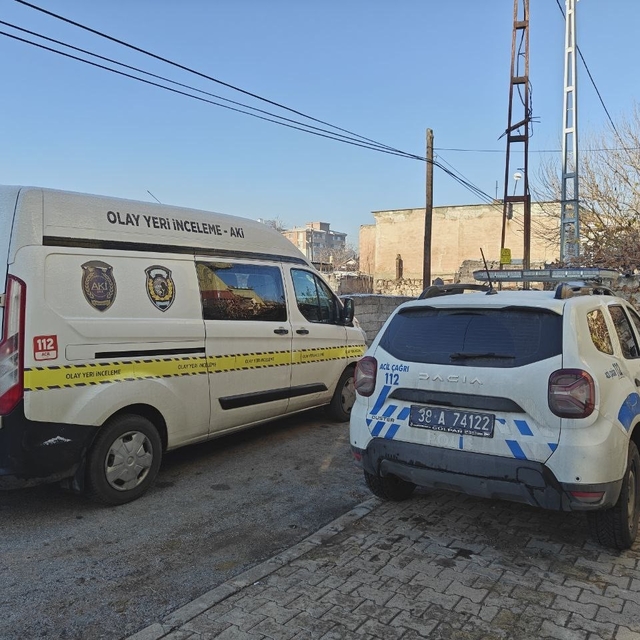 2 gündür haber alınamayan kadın evinde ölü bulundu