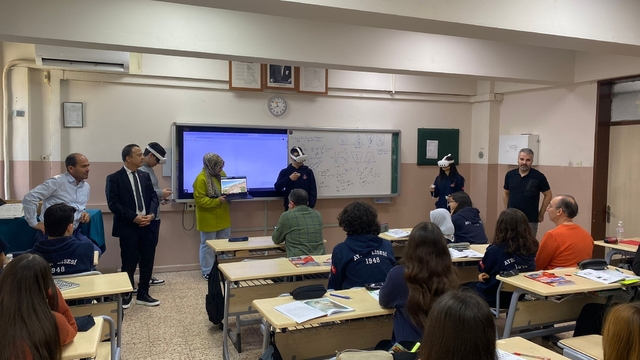 Aydın Lisesi'nde sanal gerçeklik dönemi başladı