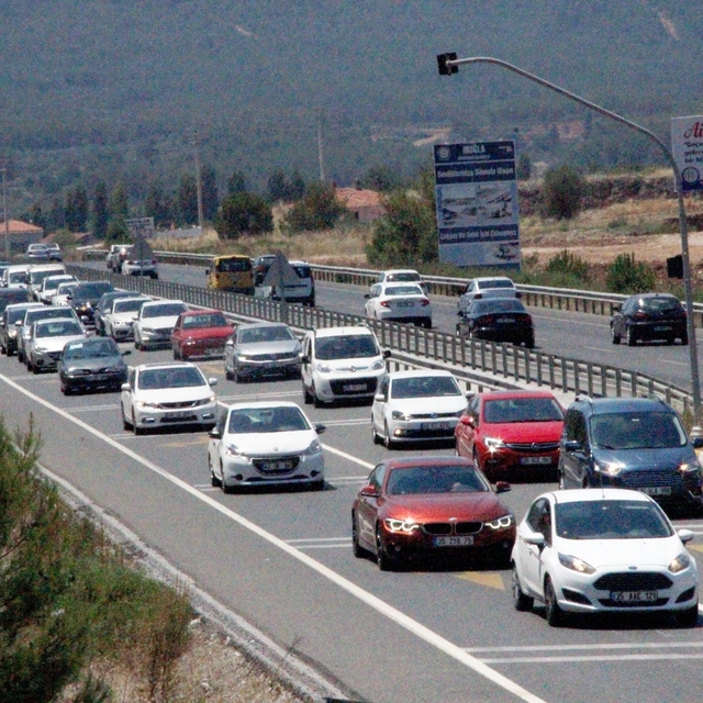 Muğla'da araç sayısı bir ayda 4 bin 269 arttı