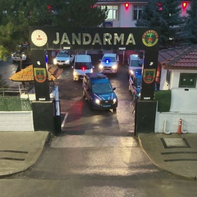 Sivas'ta 3.5 milyar lira vurgun yapan tefeciler cezaevine gönderildi