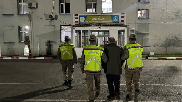 Çek suçundan aranan hükümlü Muş'ta yakalandı